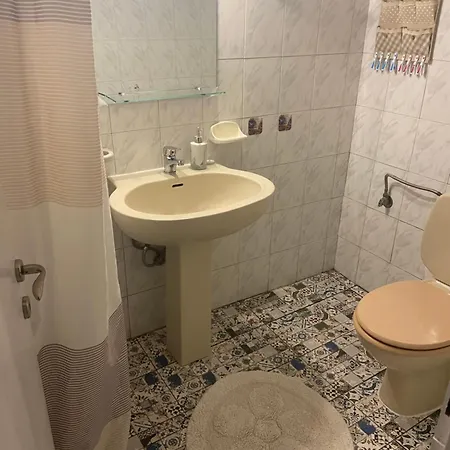 Apartman Floros Ájosz Sztéfanosz