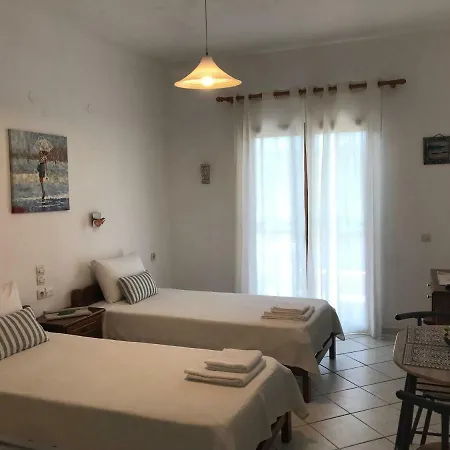 Floros Apartamento *