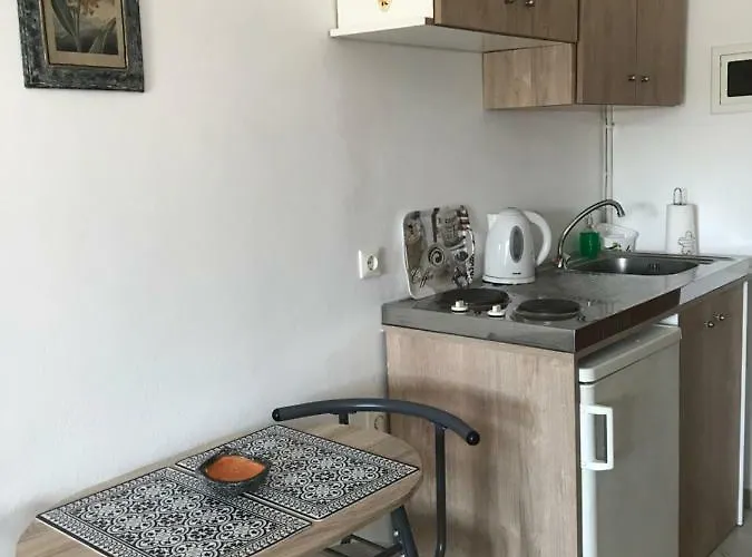 Floros Apartament Agios Stefanos Avliotes (Corfu)